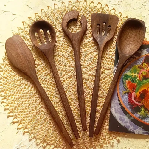 کاردک چوبی